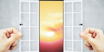 Mobile Gaming Privacy: Apple's ATT & US Developer Revenue Impact - Cover Image